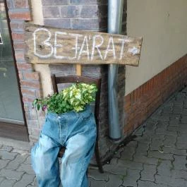 Géza Konyhája, Gyula - Külső kép