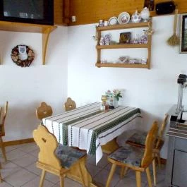 Huszár Vendéglő, Örvényes - Belső