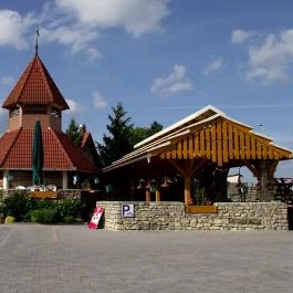 Huszár Vendéglő, Örvényes - Külső kép