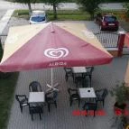 Royal Hotel Cserkeszőlő - Medence/kert