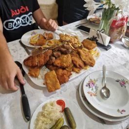 Mizsei Vendéglő Dömsöd - Étel/ital