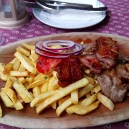 Gizi Néni Csárdája, Hévíz - Étel/ital