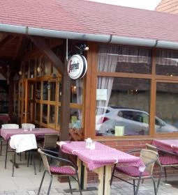 Gizi Néni Csárdája