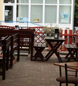 Léda Cukrászda & Kávéház