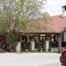 Várcsárda, Sümeg - Külső kép