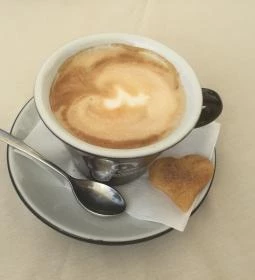 Lounge Coffee & Wine Kávéház