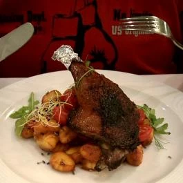 Hotel Kiss, Tata - Vendéglátás