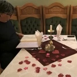 Pollushof Panzió, Csolnok - Vendéglátás