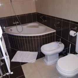 Teleki-Degenfeld Kastélyszálló Szirák, Szirák - Szobák