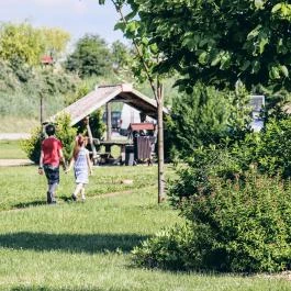 Nádas Tó Park Hotel, Vasad - Medence/kert