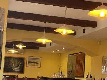 Admirale Étterem Gárdony