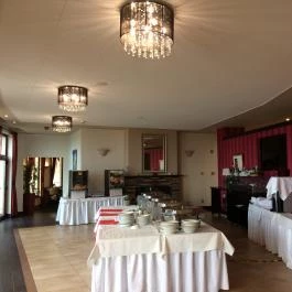 Duna Residence, Dunaszentmiklós - Vendéglátás