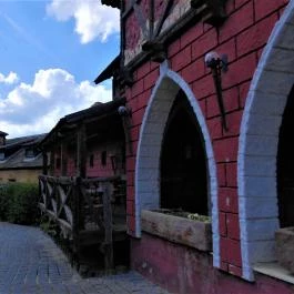 Fogadó a Fehér Hattyúhoz, Bikal - Külső kép