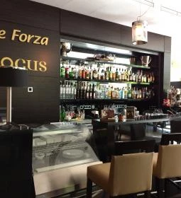 Forza Bár