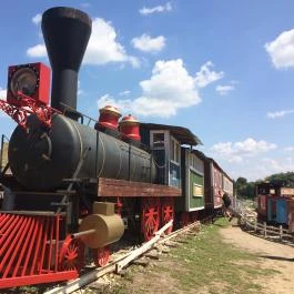 Henryx Western City Császár - Egyéb