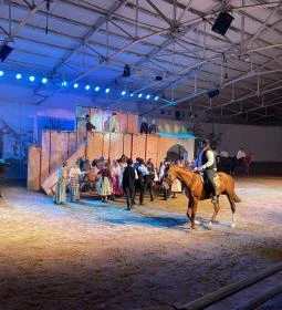 Magyar Lovas Színház