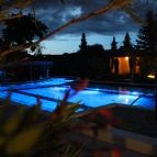 Mesés Shiraz Hotel Egerszalók - Medence/kert