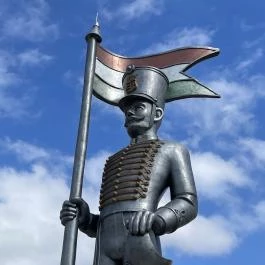 Miskahuszár, Pákozd - Egyéb