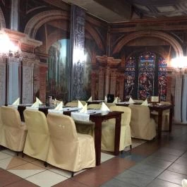 Habsburg Étterem Bikal - Belső