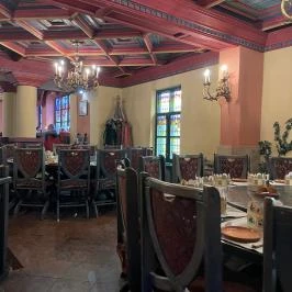 Reneszánsz Étterem Visegrád - Egyéb