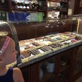 Százéves Cukrászda Gyula - Étel/ital