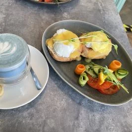 Vekker Cafe Tata - Étel/ital