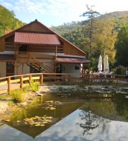 Vendéglő a Pisztrángoshoz