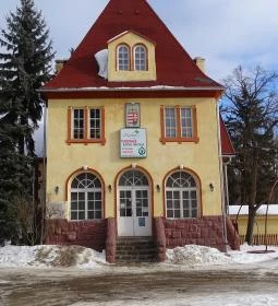 Kisinóc Sörkert & Étterem