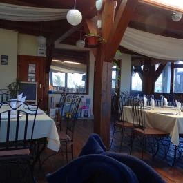 Tavi Étterem, Veresegyház - Belső