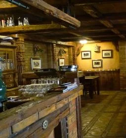 Udvarház Vendéglő