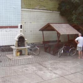 Arika Vendégház, Gyula - Medence/kert