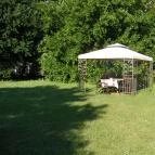 Arika Vendégház Gyula - Medence/kert