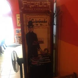 Frőhlich Kóser Cukrászda Budapest - Belső