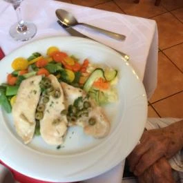 Patkó Vendéglő & Pizzéria Zirc - Étel/ital