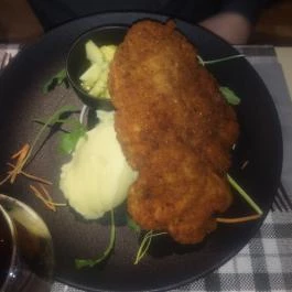 Csokonai Söröző & Étterem Debrecen - Étel/ital