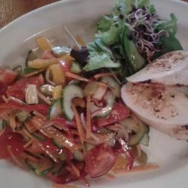 Bonnie Restro, Budapest - Étel/ital