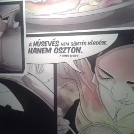 Bonnie Restro, Budapest - Belső