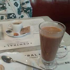 Centrál Kávéház Budapest - Étel/ital