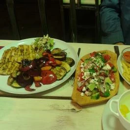 Grill Mánia, Budapest - Étel/ital