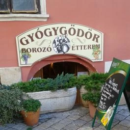 Gyógygödör Borozó Sopron - Külső kép