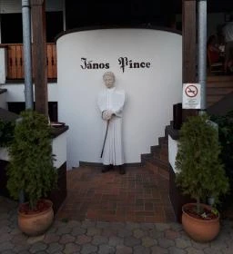 János Pince Étterem