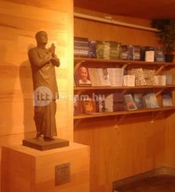 Madal Cafe - Ferenciek tere