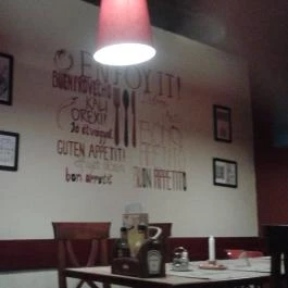 Tonett Pub Étterem & Pizzéria Budapest - Belső