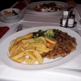 Vörös Postakocsi Étterem Budapest - Étel/ital