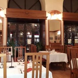 Vörös Postakocsi Étterem Budapest - Belső