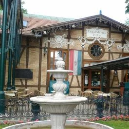 Zila Kávéház, Étterem & Cukrászda Budapest - Külső kép