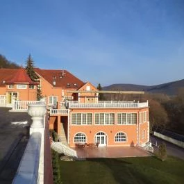 Hotel Bellevue, Esztergom - Külső kép