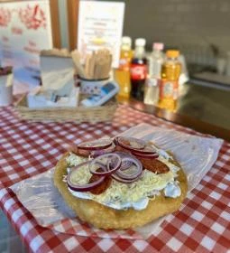Tradicionális Lángos és reggeliző 