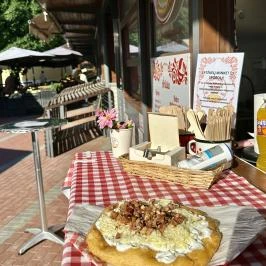 Tradicionális Lángos és reggeliző Gödöllő - Külső kép