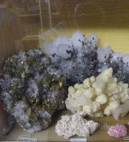 A Kárpát-medence ásványai - Ásványmúzeum